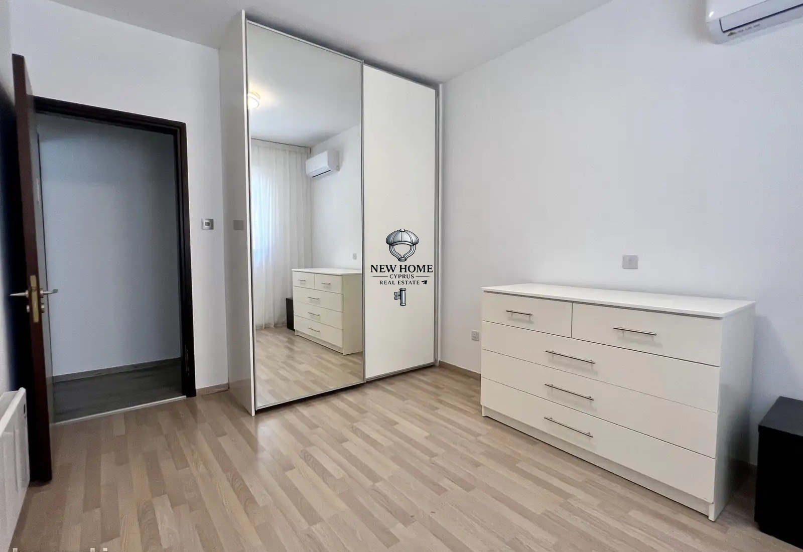 Apartment, 2 bedrooms — 5