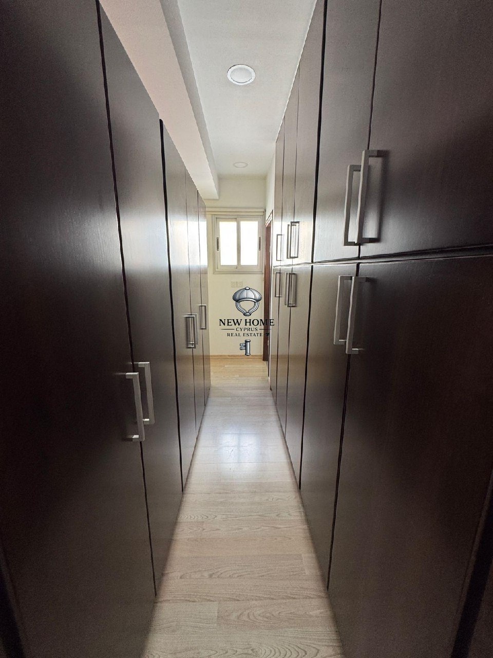 House, 4 bedrooms — 4