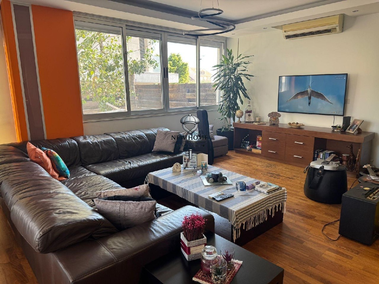 House, 4 bedrooms — 6