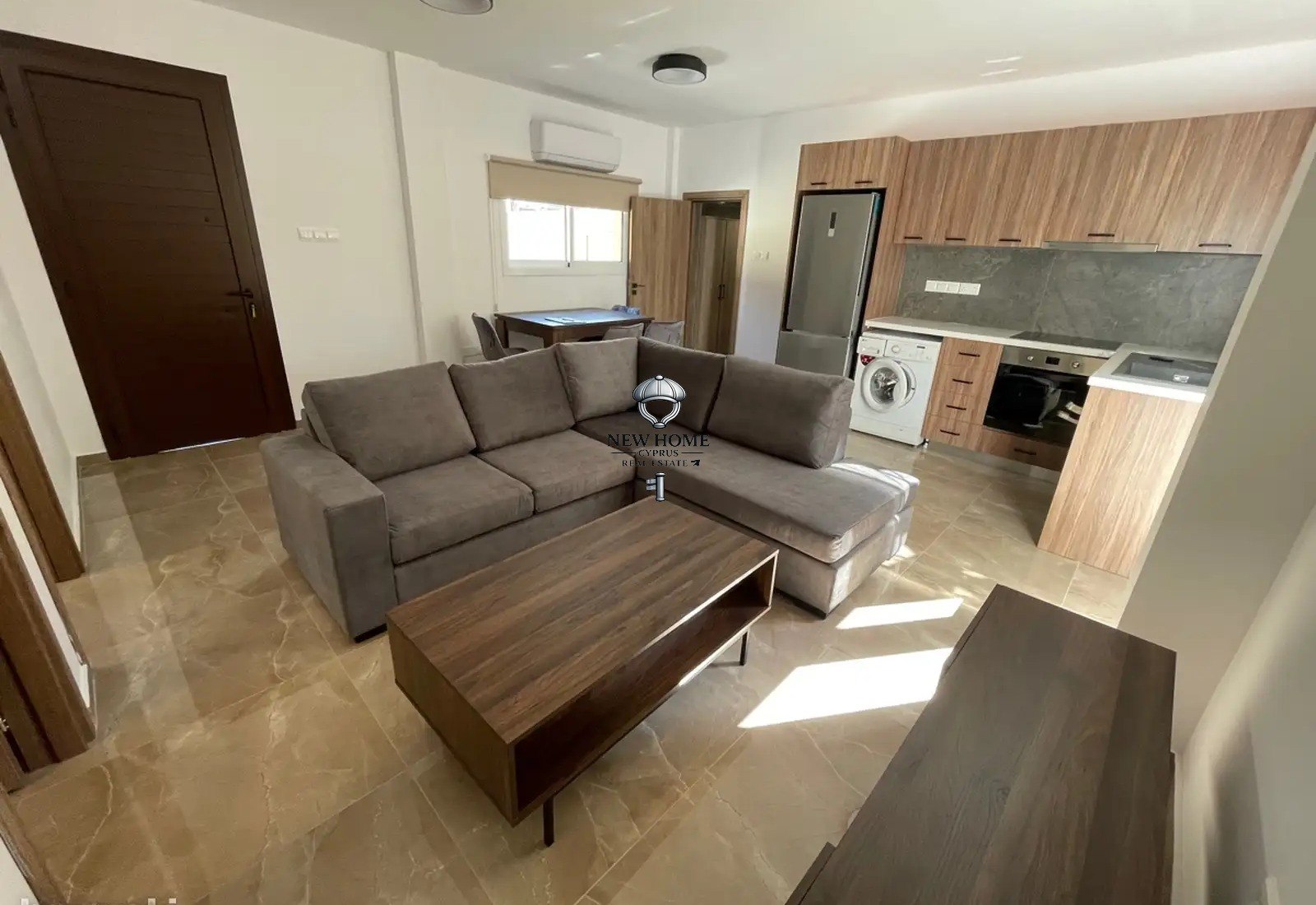 House, 2 bedrooms — 2