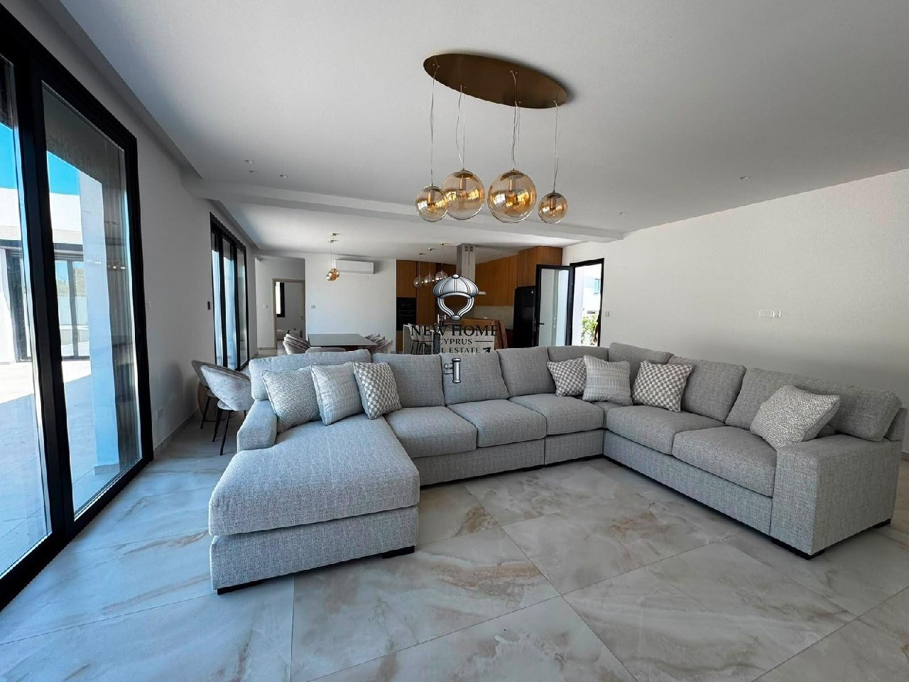 House, 4 bedrooms — 10