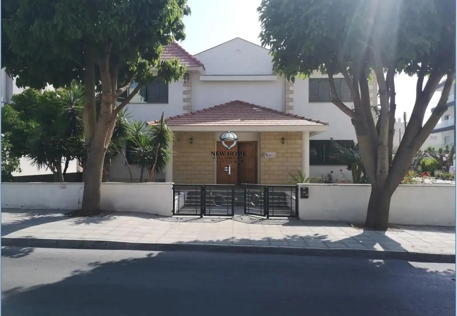 House, 6 bedrooms — 9