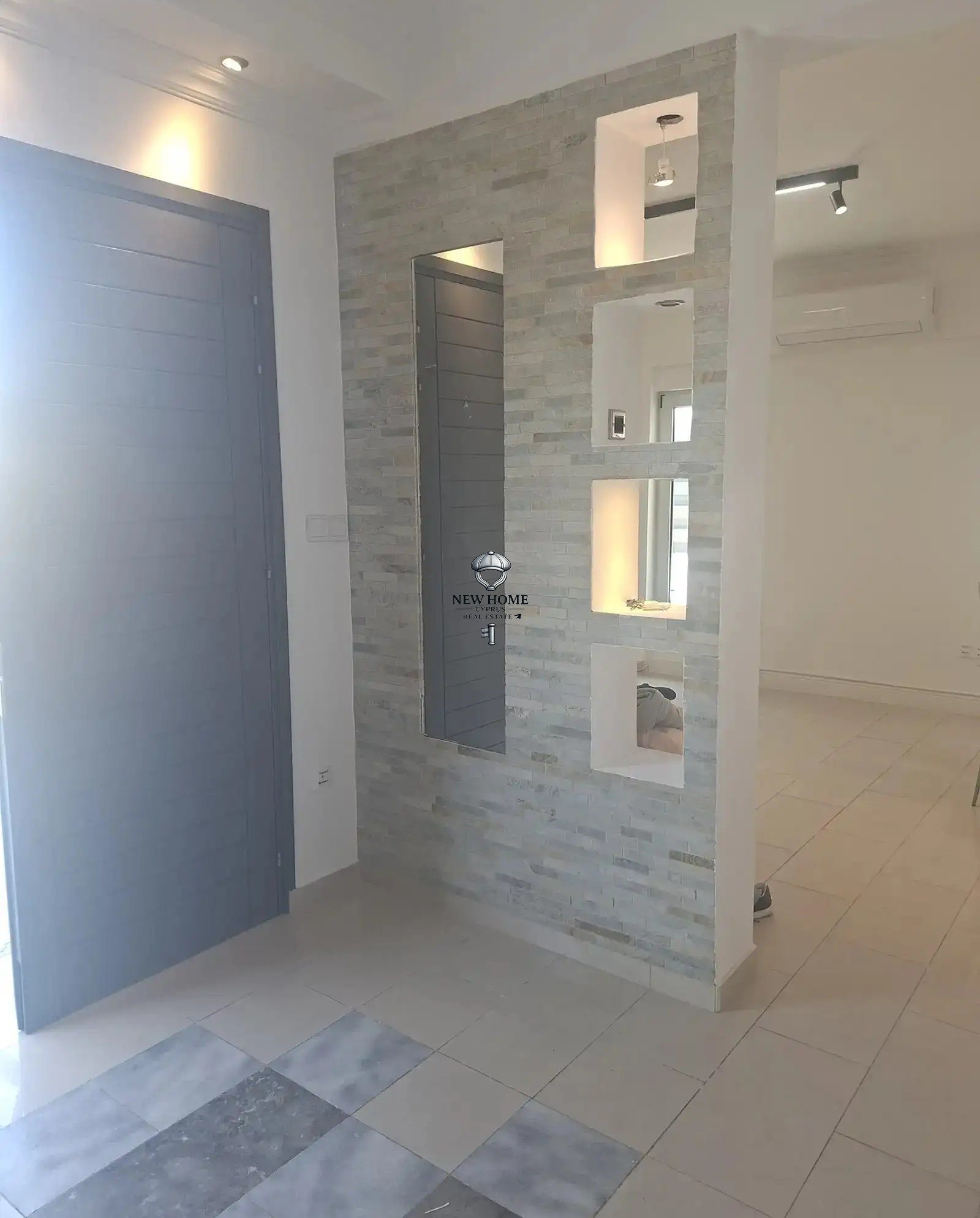 House, 3 bedrooms — 3