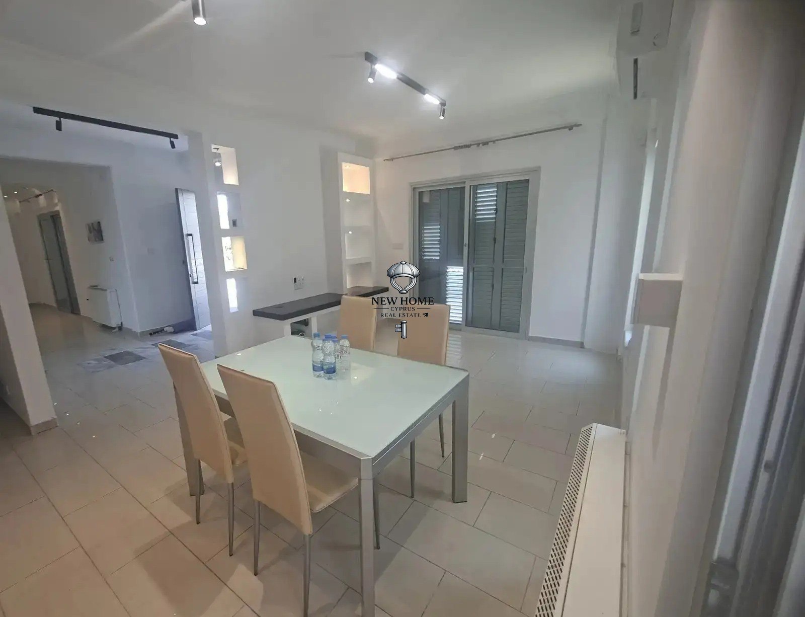 House, 3 bedrooms — 9