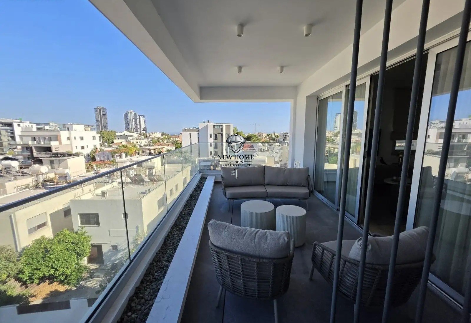 Penthouse, 2 bedrooms — 3