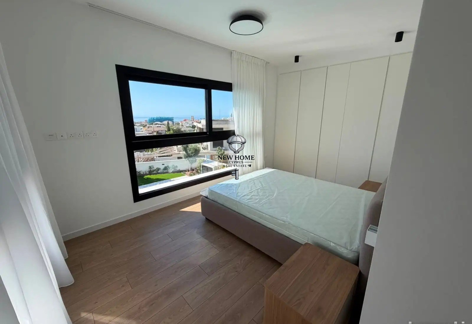 House, 5 bedrooms — 8