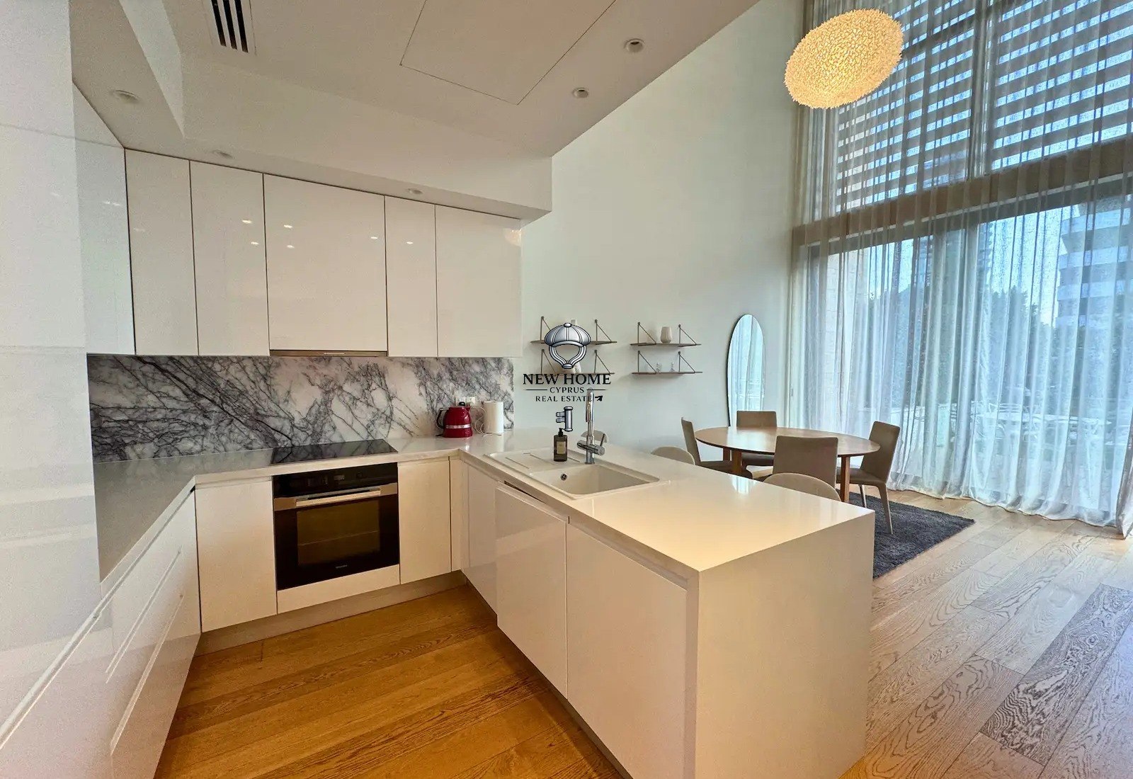 House, 4 bedrooms — 6