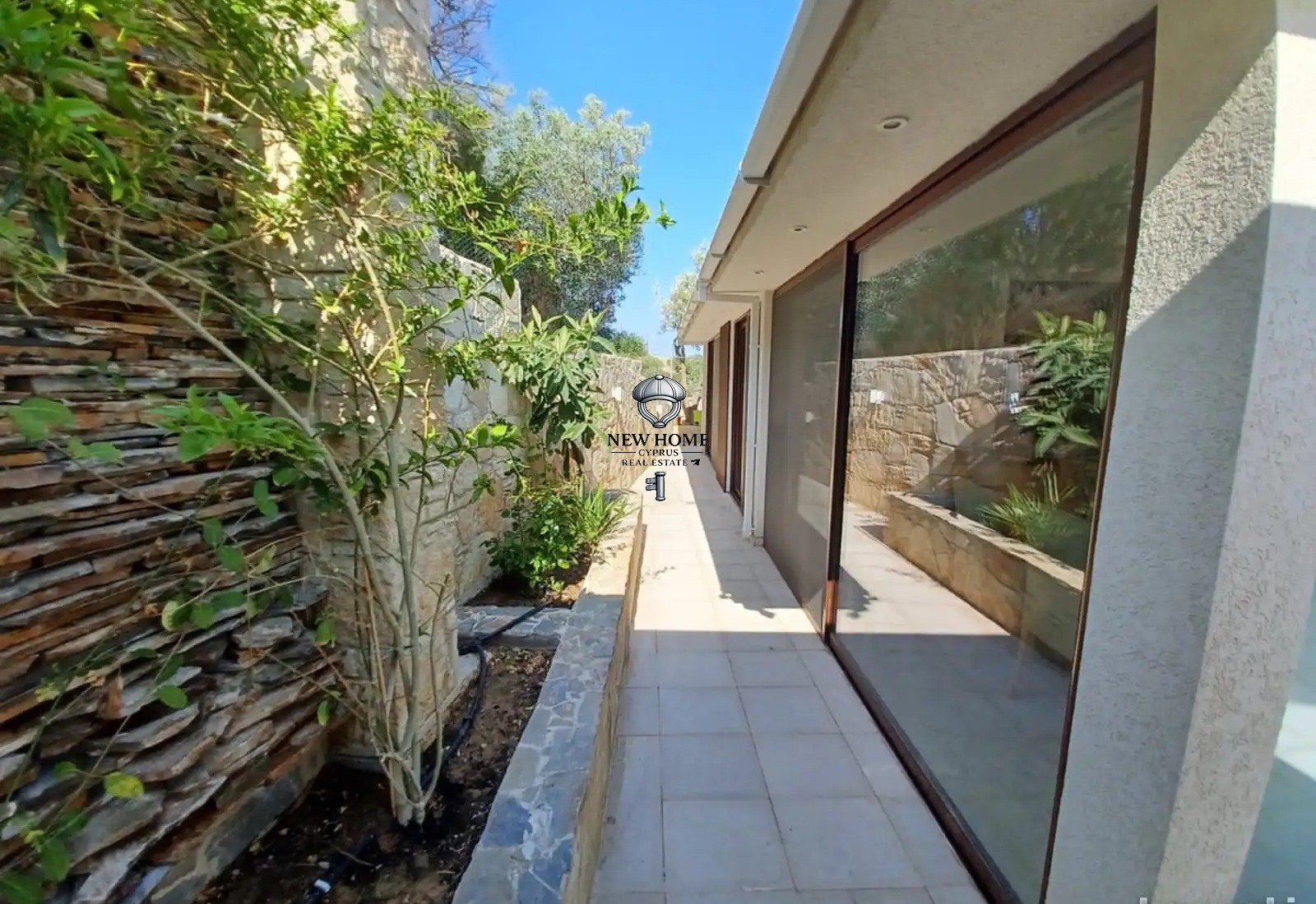 House, 3 bedrooms — 4