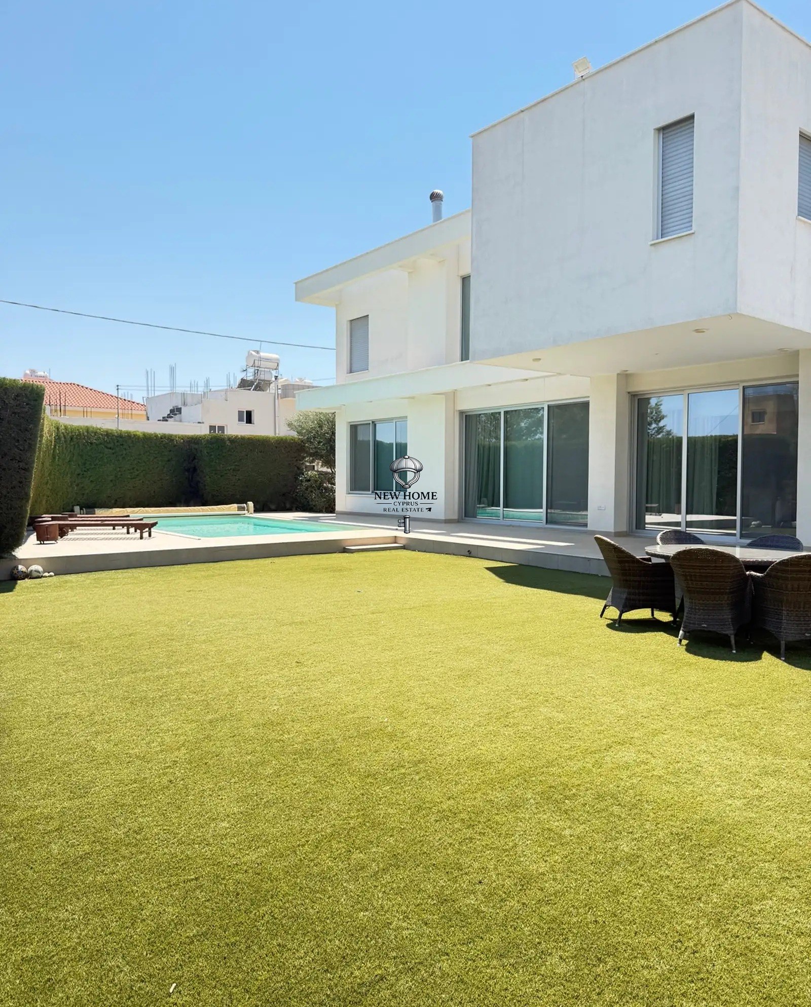 House, 5 bedrooms — 3