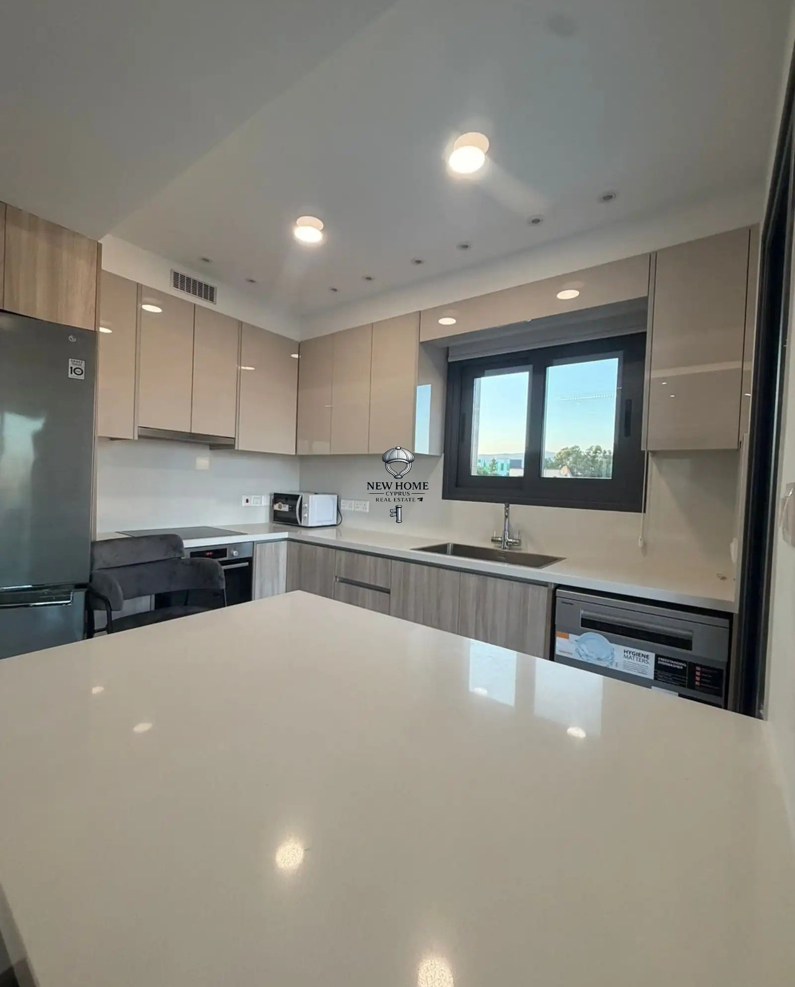 Penthouse, 2 bedrooms — 2
