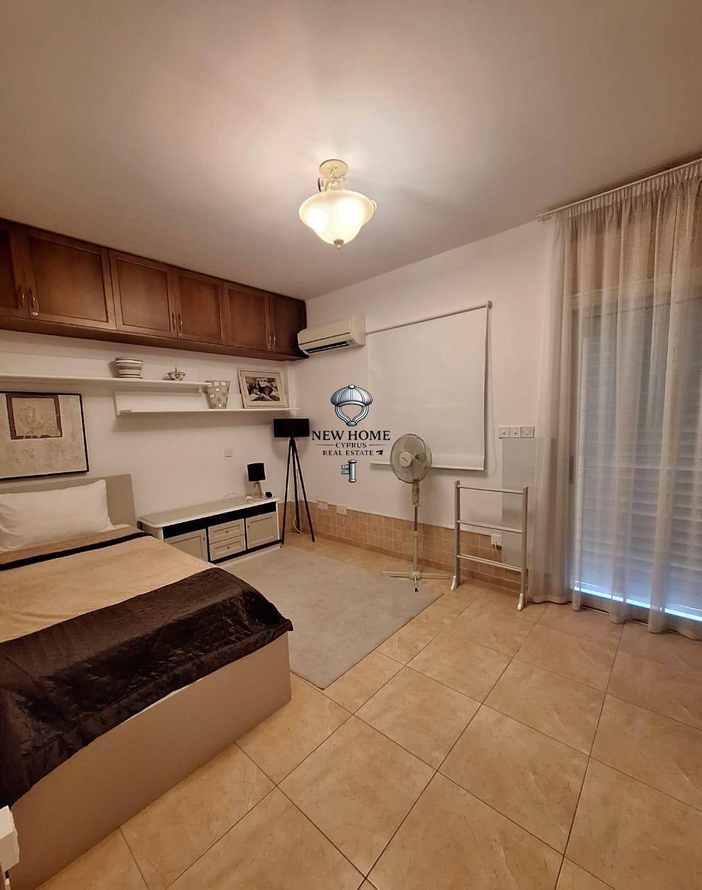 Maisonette, 3 bedrooms — 3