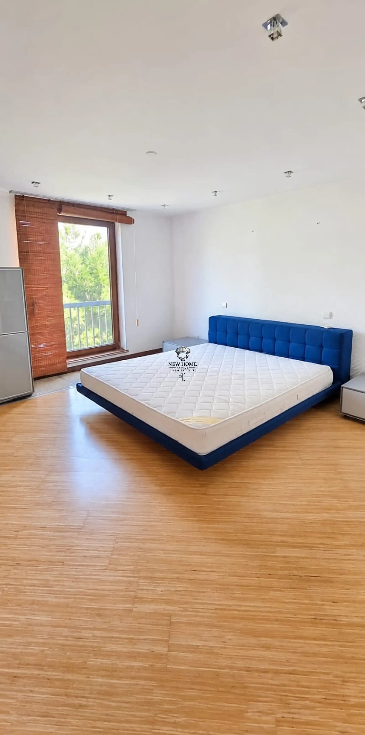 Apartment, 4 bedrooms — 2