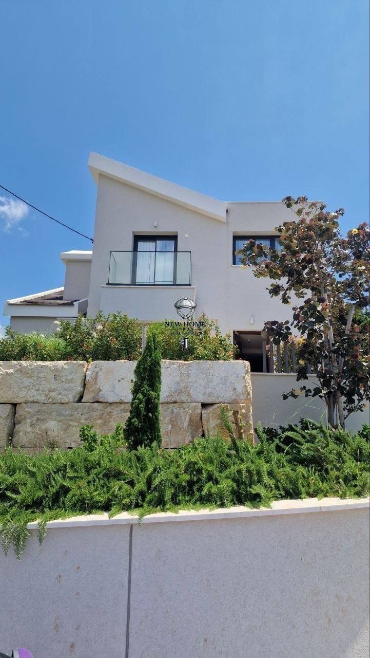 House, 3 bedrooms — 7
