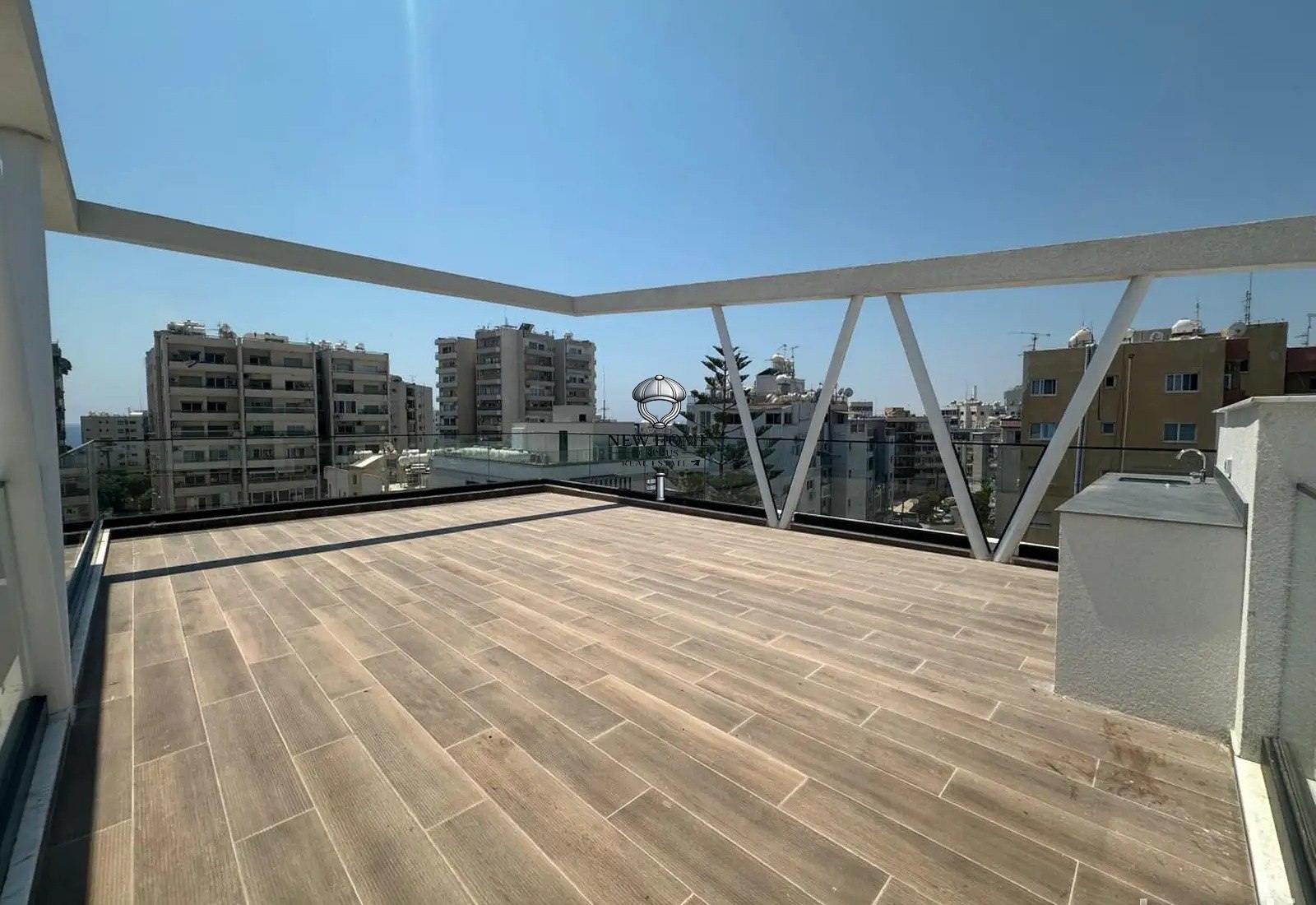 Penthouse, 3 bedrooms — 4
