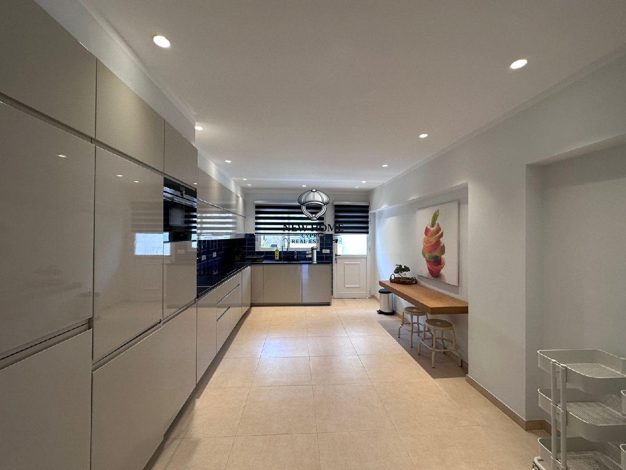 Apartment, 3 bedrooms — 2