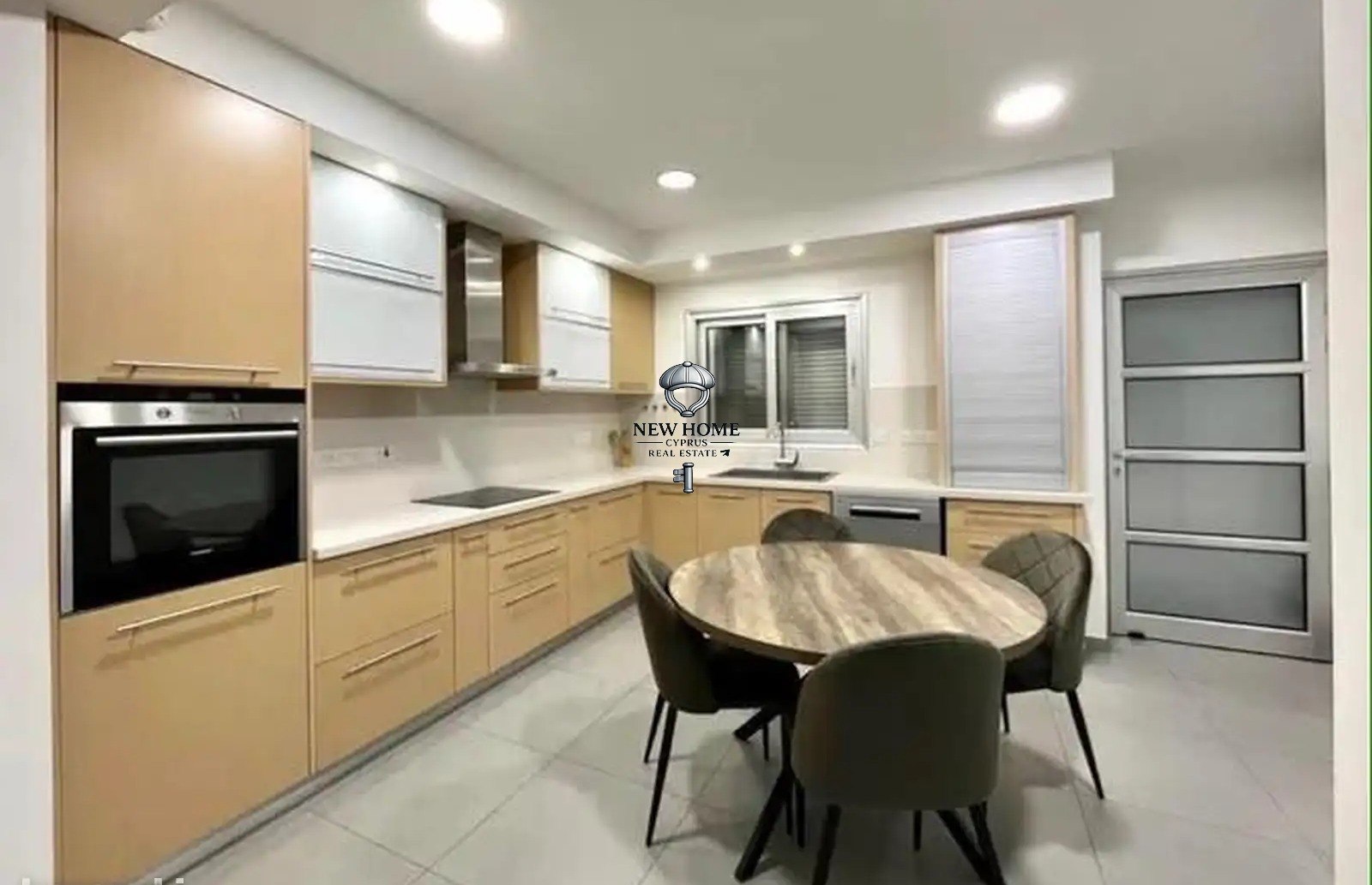 House, 3 bedrooms — 4