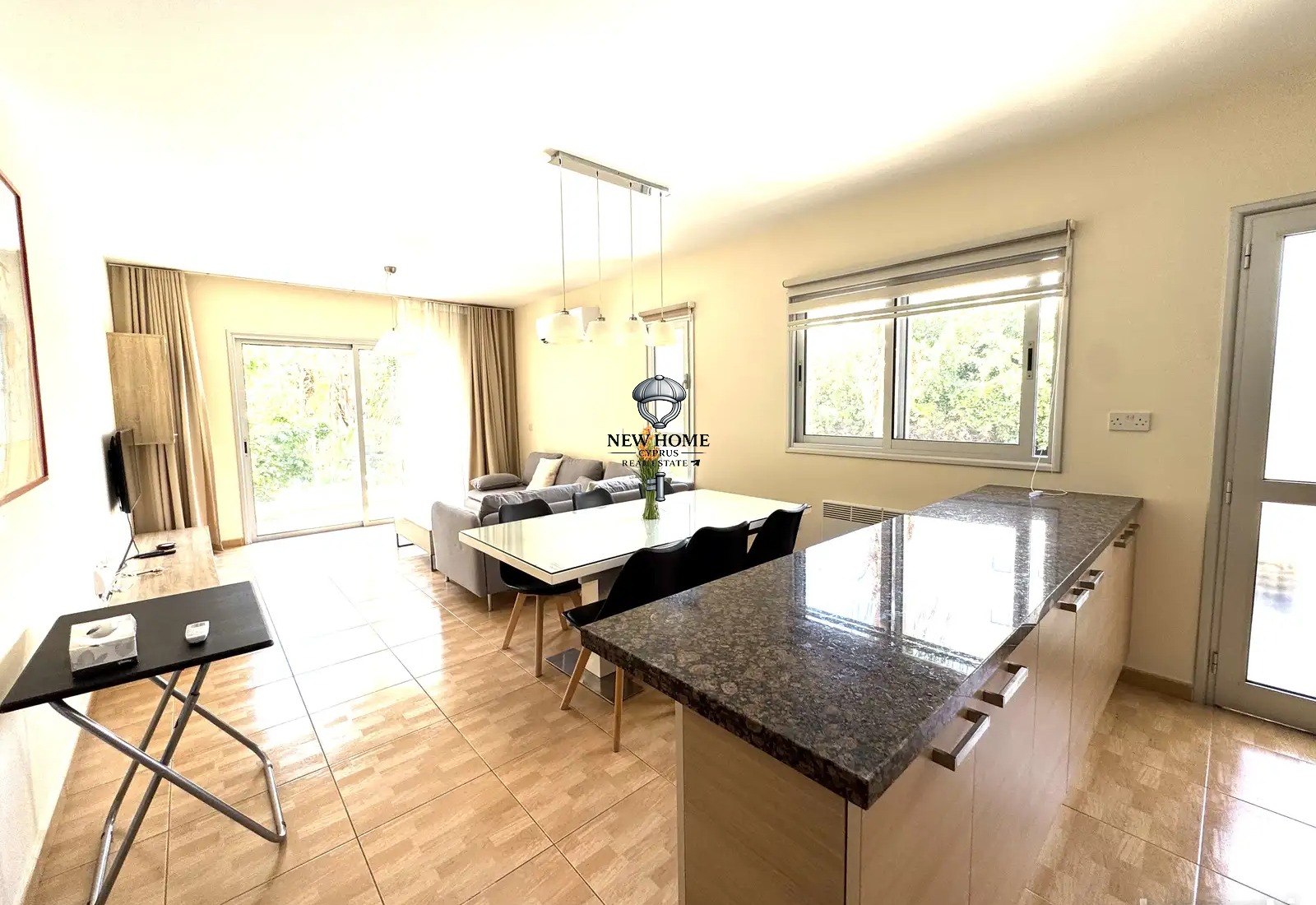 Apartment, 3 bedrooms — 2