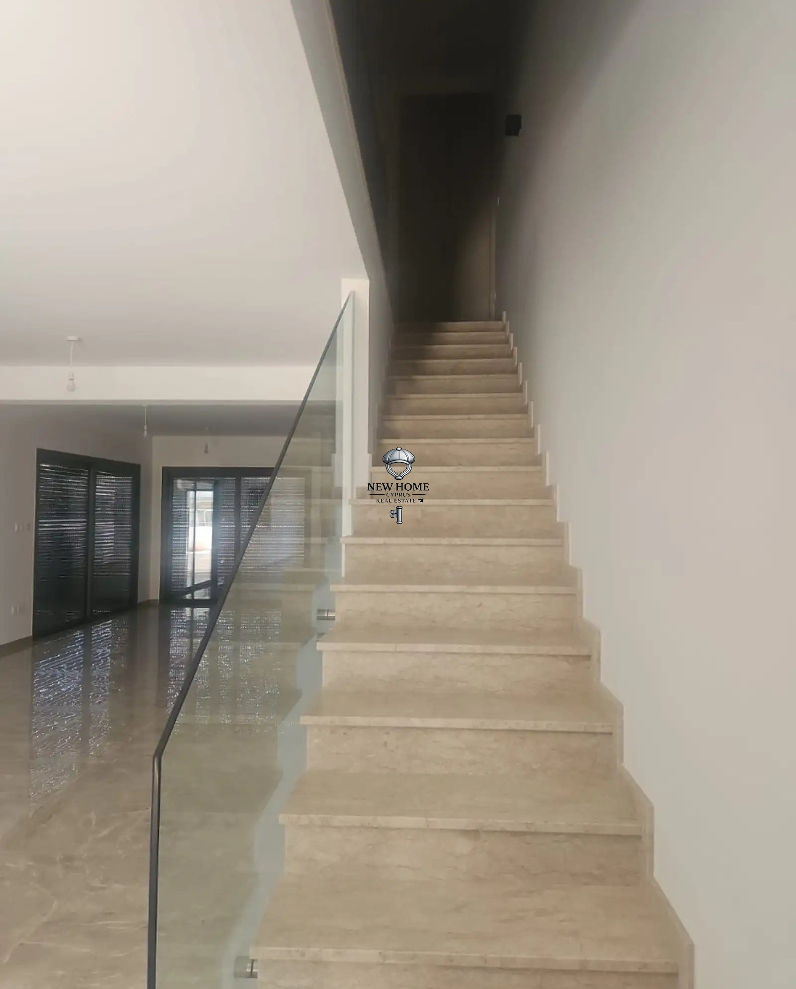 House, 4 bedrooms — 2