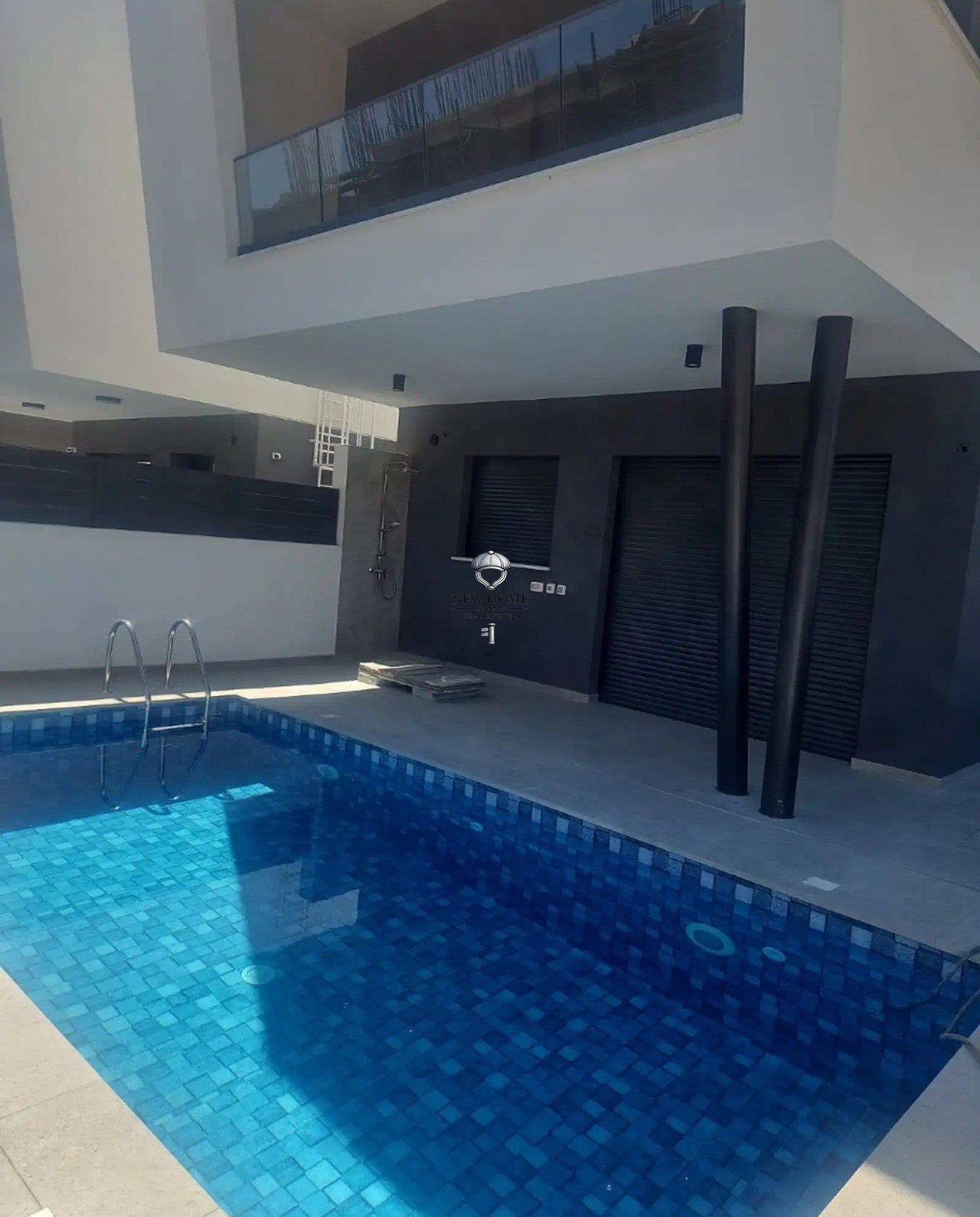 House, 4 bedrooms — 6