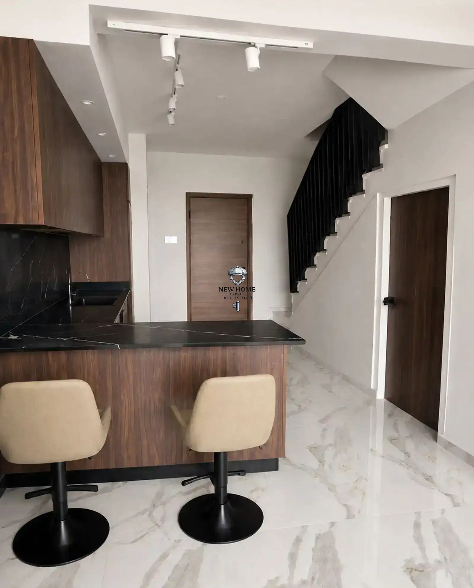 Maisonette, 2 bedrooms — 4