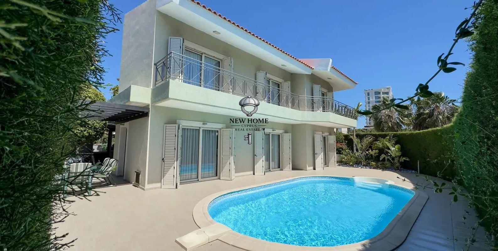 House, 5 bedrooms — 3
