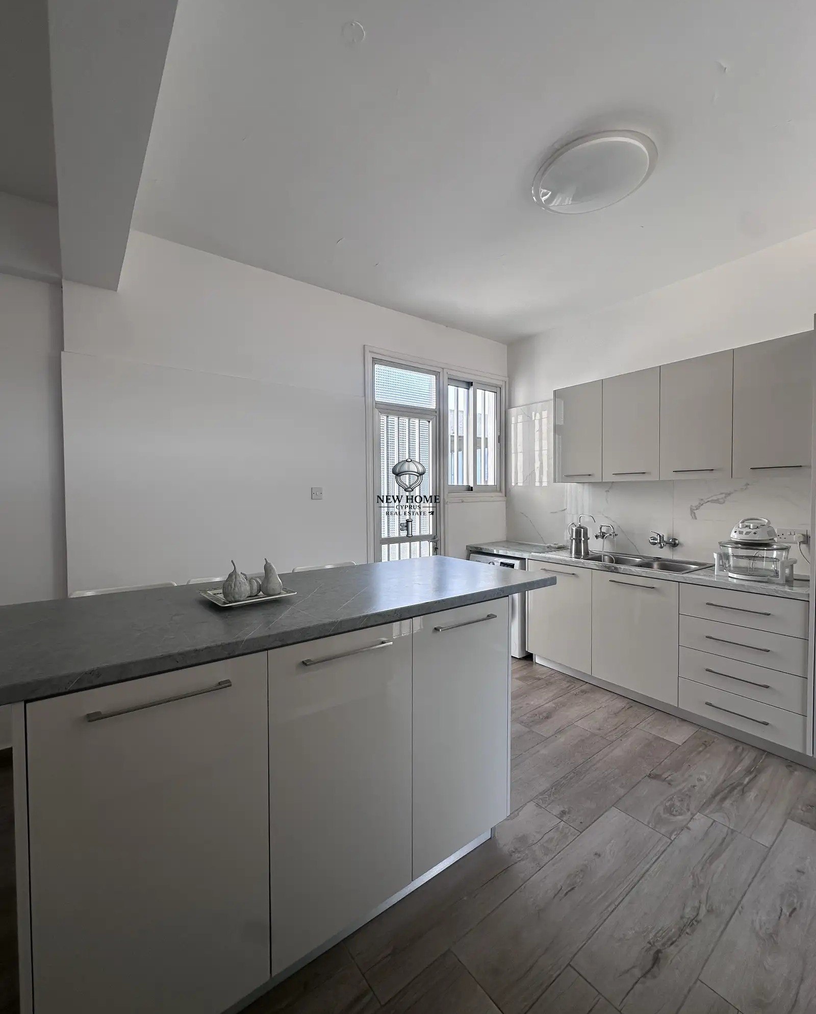 House, 2 bedrooms — 6