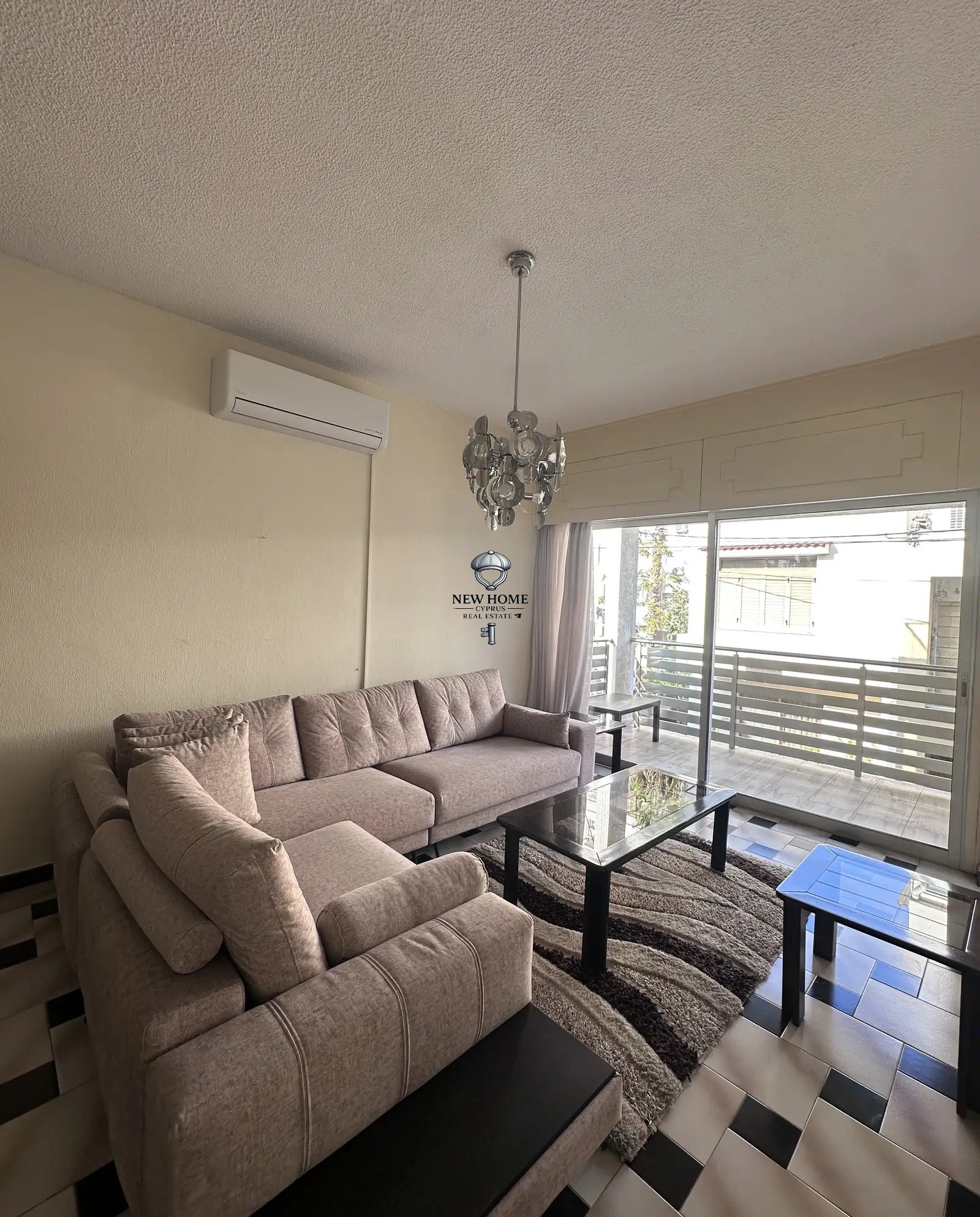 House, 2 bedrooms — 8