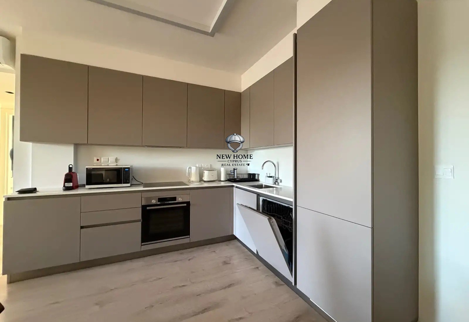 Penthouse, 1 bedroom — 4