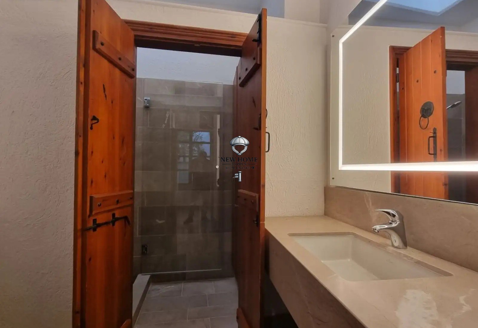 House, 2 bedrooms — 2