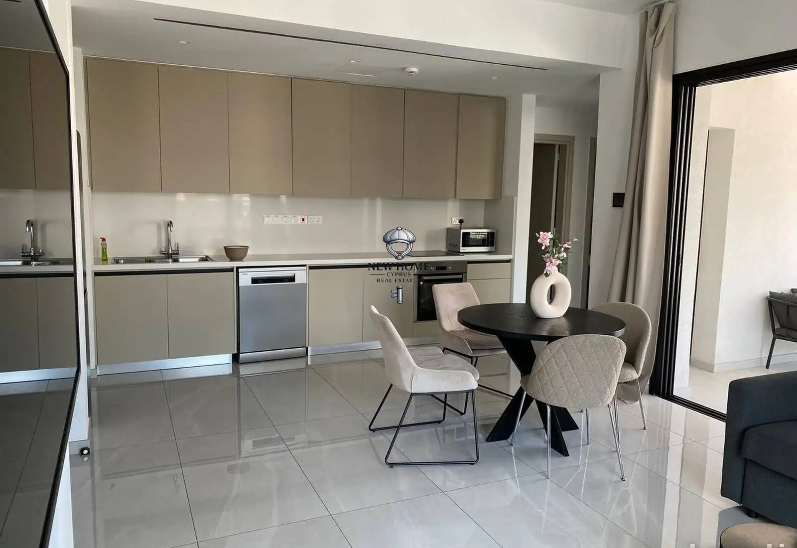 Apartment, 2 bedrooms — 6
