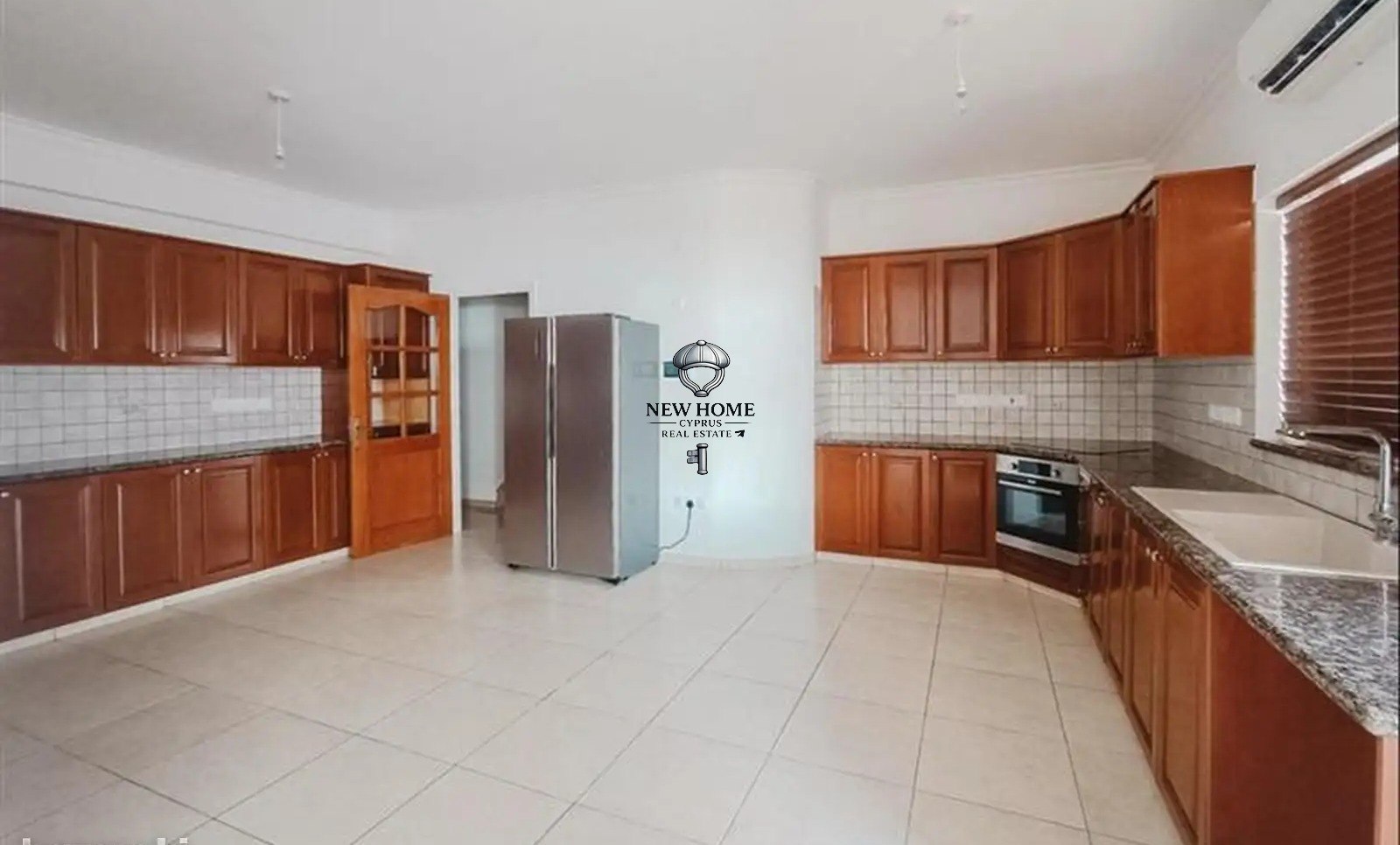 Villa, 6 bedrooms — 7