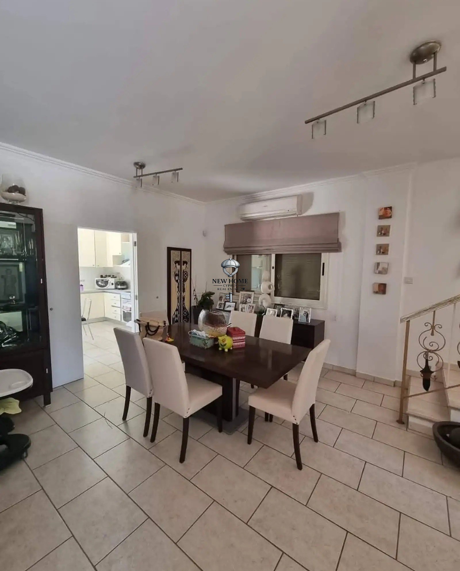 House, 3 bedrooms — 5