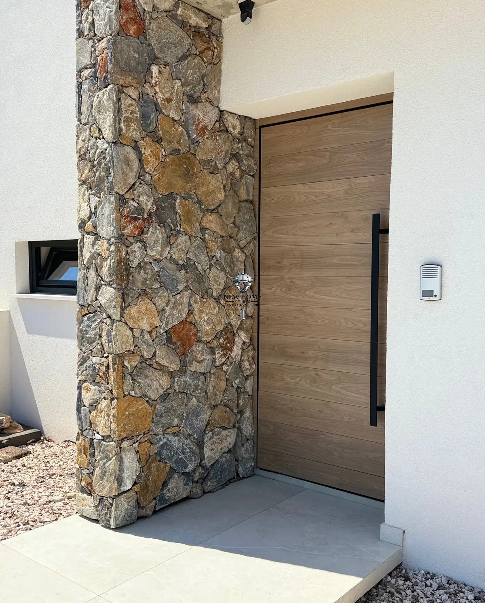 House, 2 bedrooms — 1