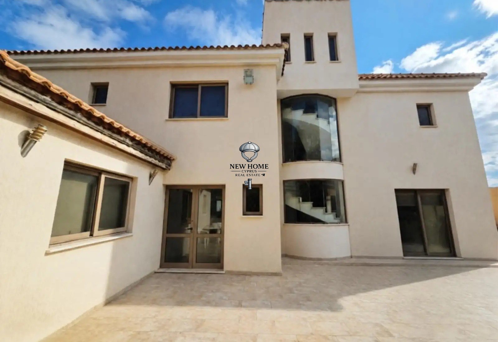 House, 5 bedrooms — 2