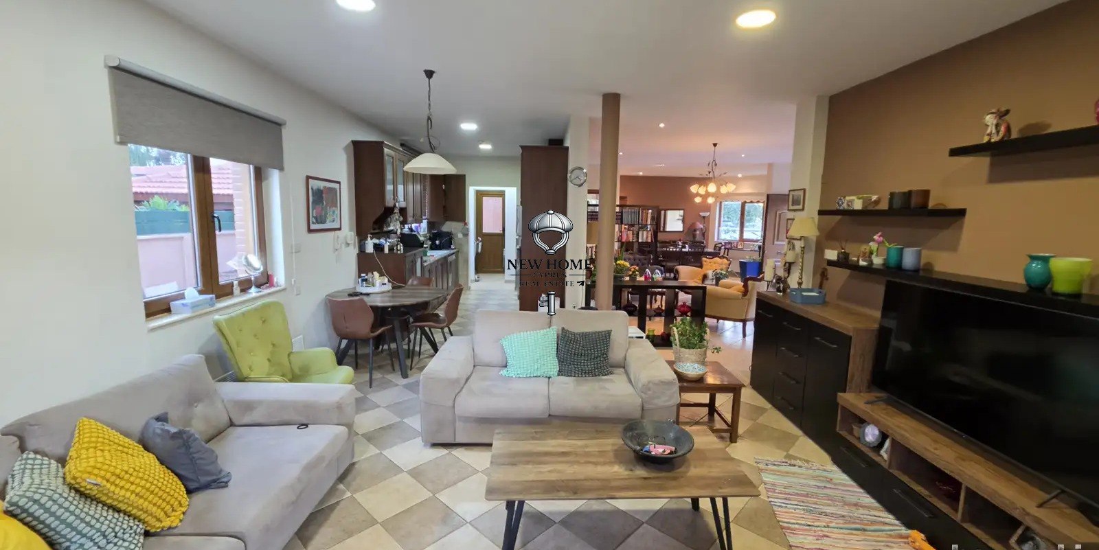 House, 3 bedrooms — 3