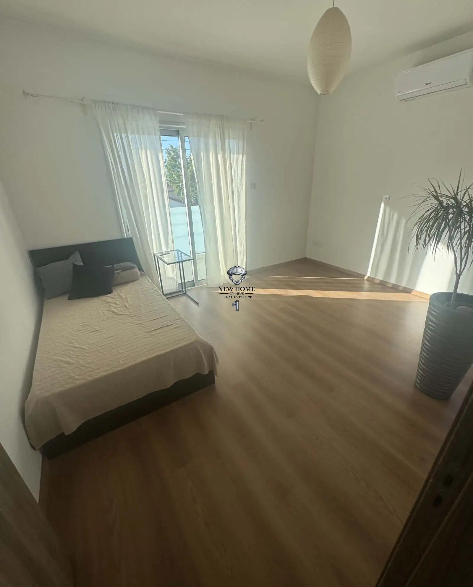 House, 2 bedrooms — 2
