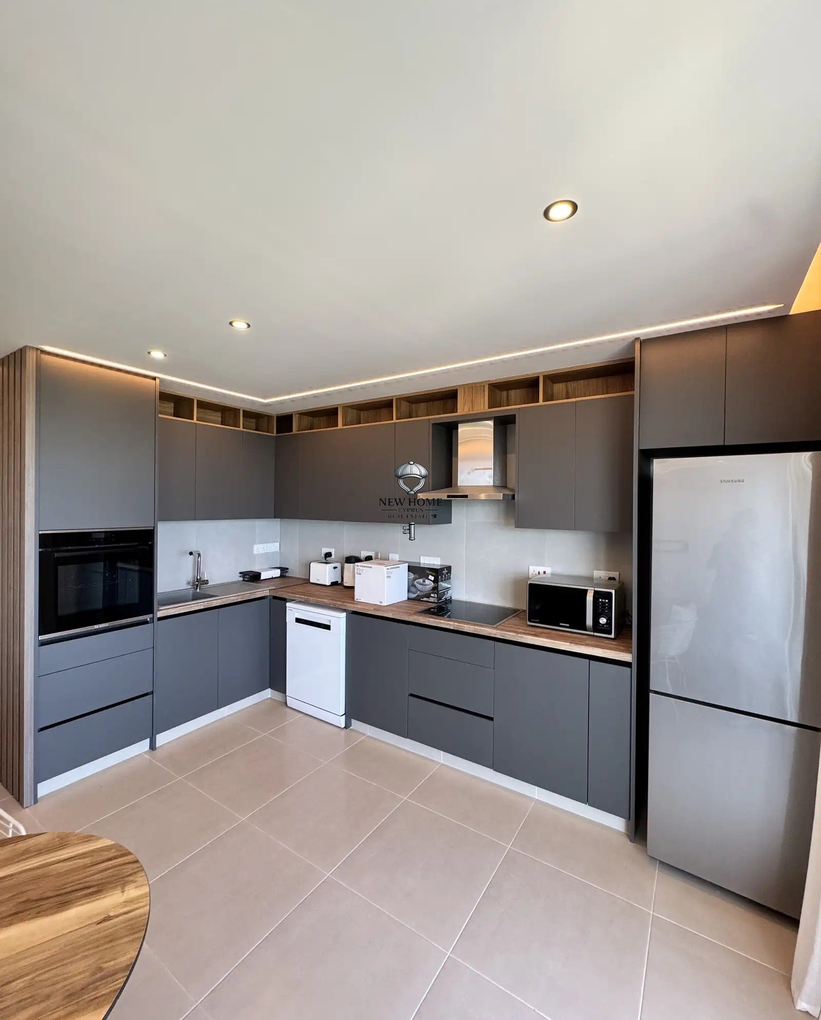 Apartment, 2 bedrooms — 3