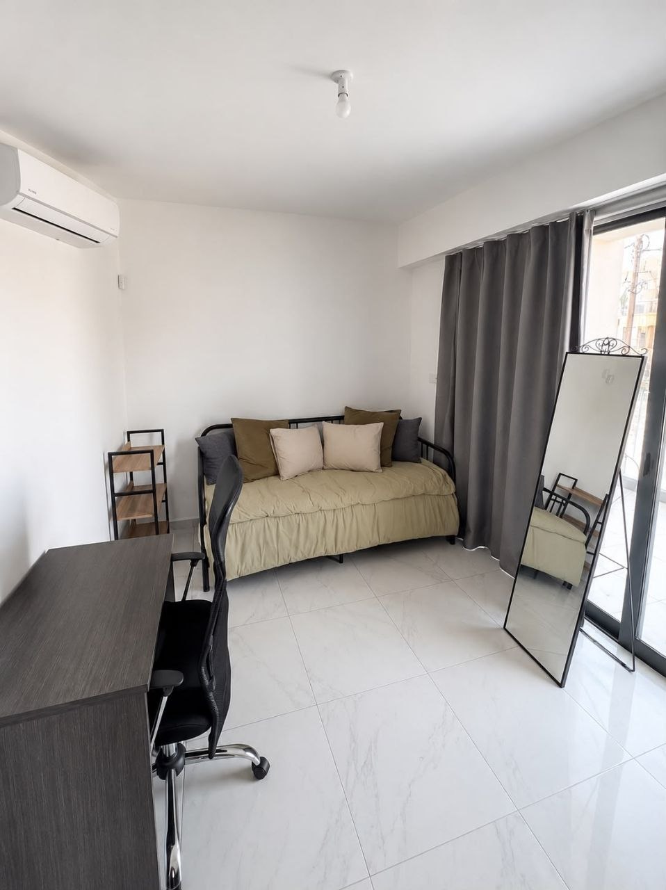 2-bedroom apartment in Mesa Geitonia, Limassol — 7