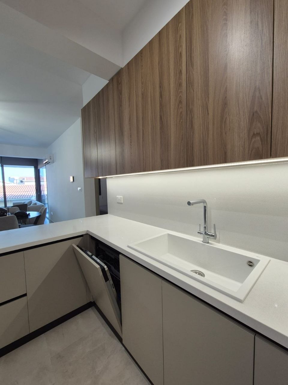 2-bedroom apartment in Kato Polemidia, Limassol — 4