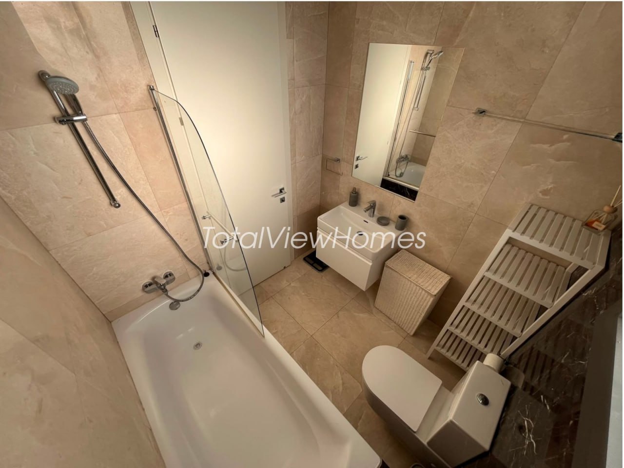 1-bedroom apartment in Germasogeia, Limassol 3