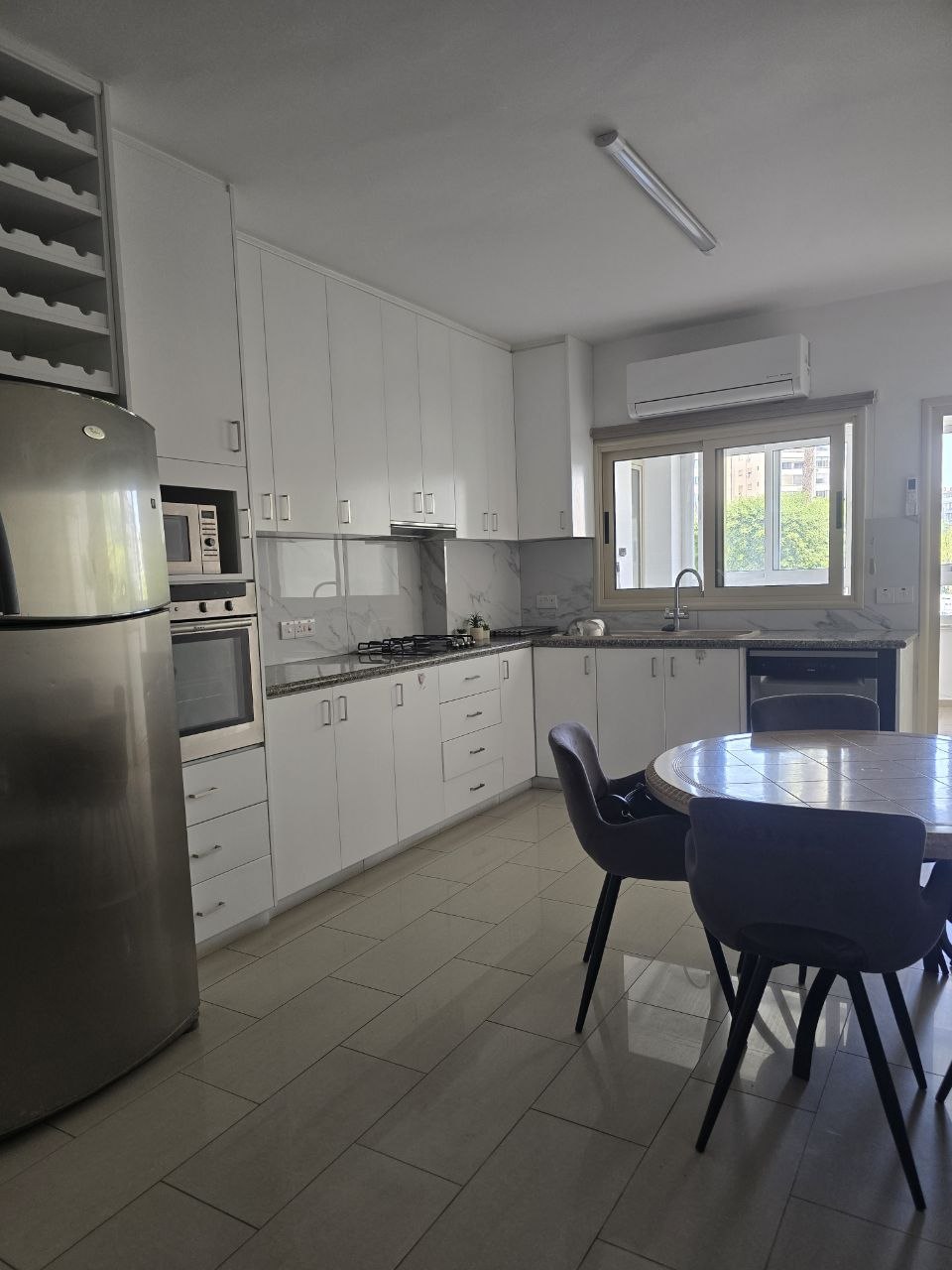 3-bedroom apartment in Limassol — 4