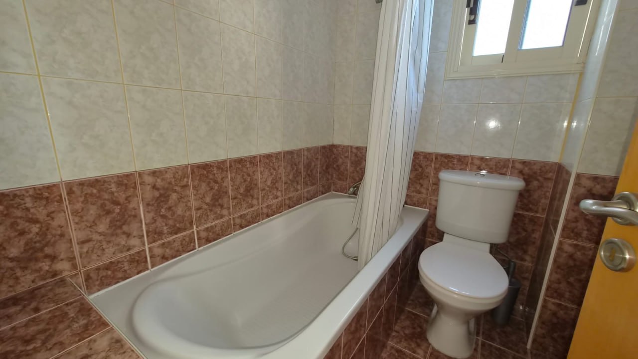 3-bedroom apartment in Germasogeia, Limassol — 2
