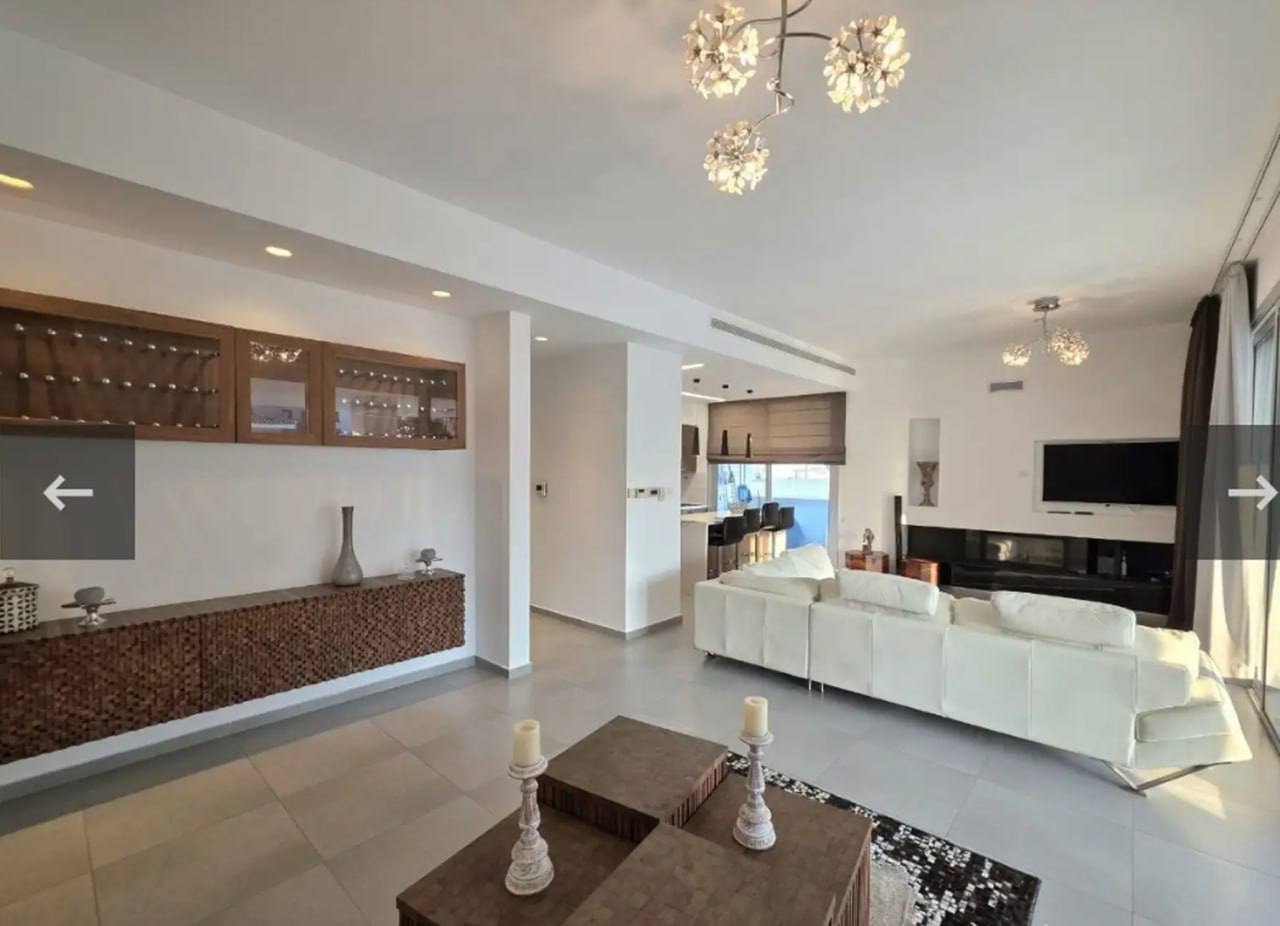 Apartment, 3 bedrooms — 4