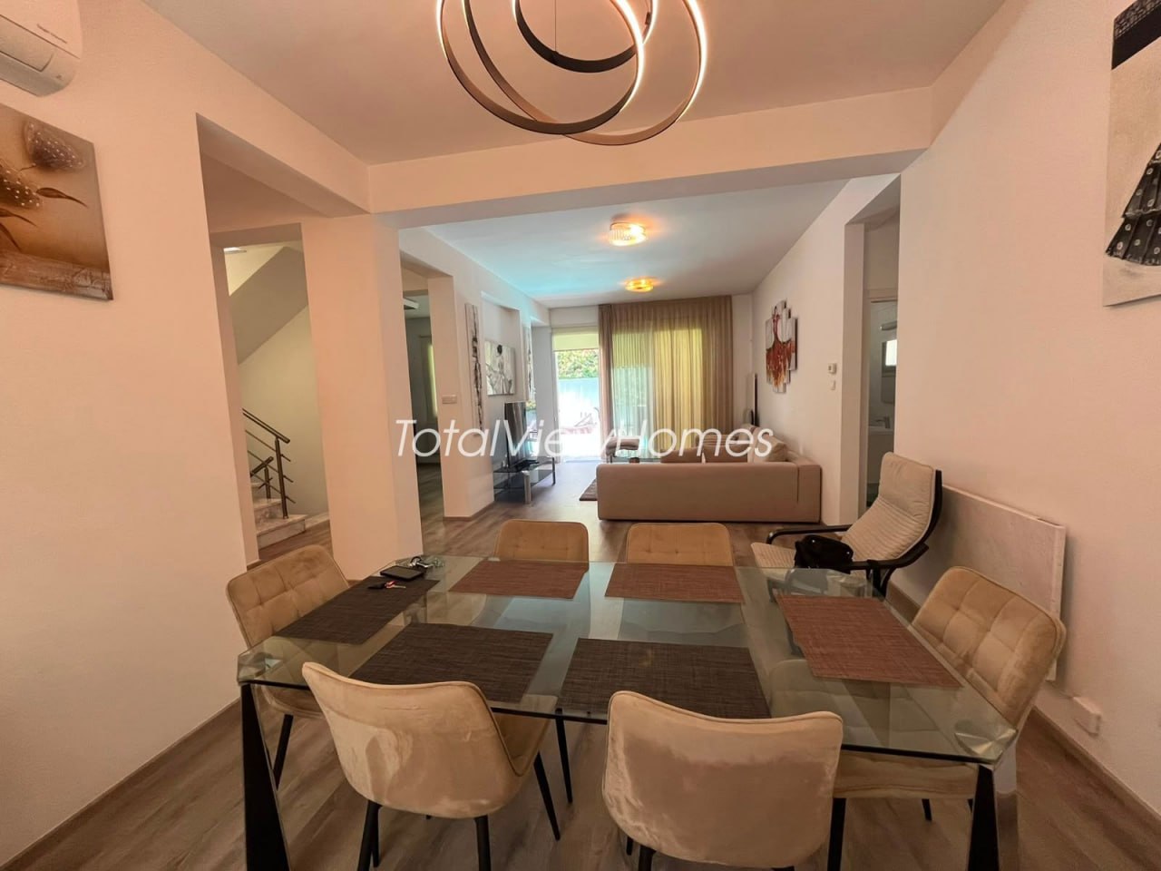 Villa, 4 bedrooms — 9