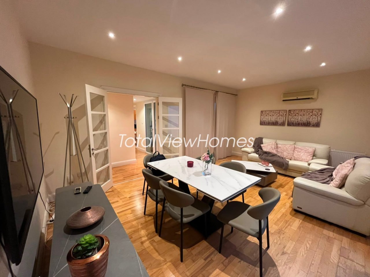 Apartment, 2 bedrooms — 9