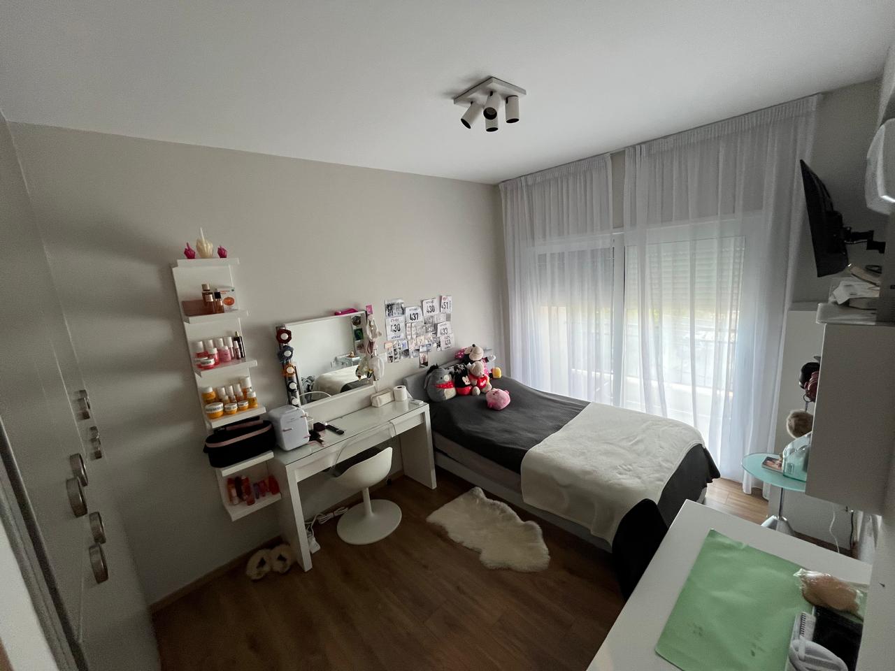 Квартира, 3 комнаты — 4