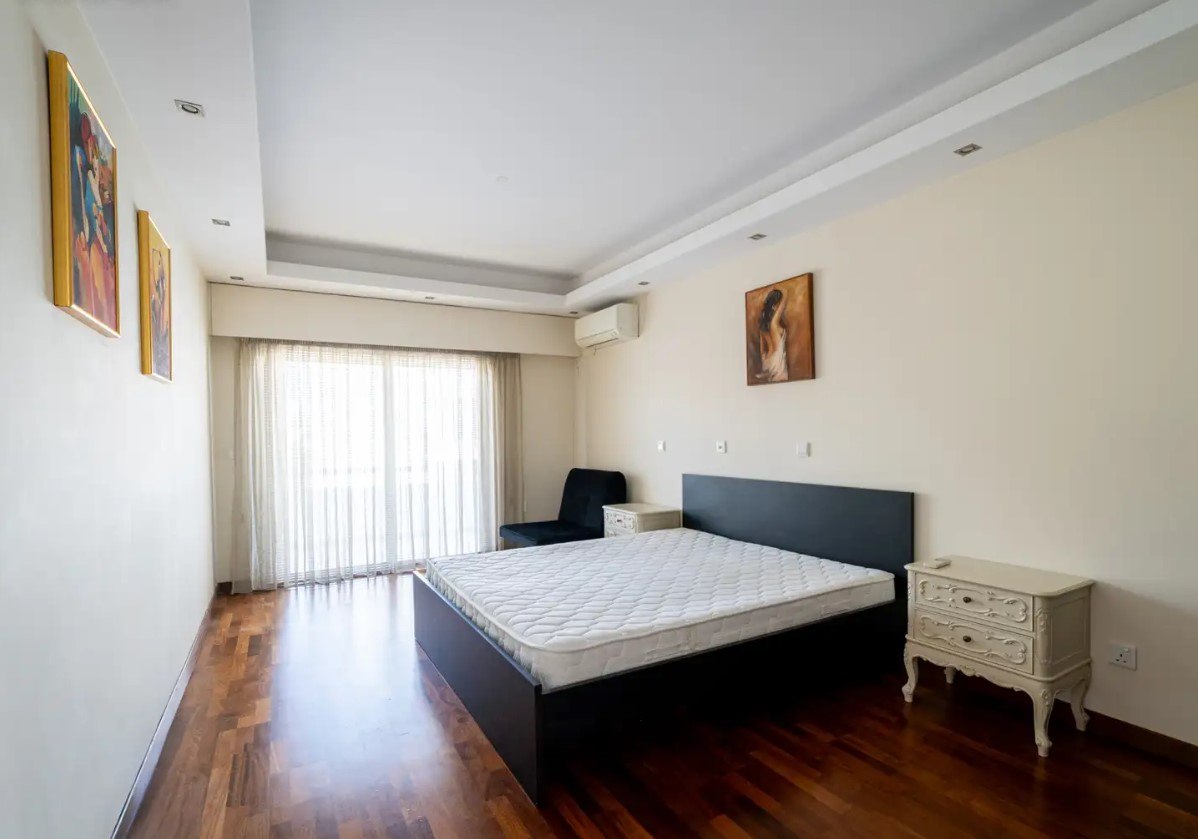 Apartment, 3 bedrooms — 4