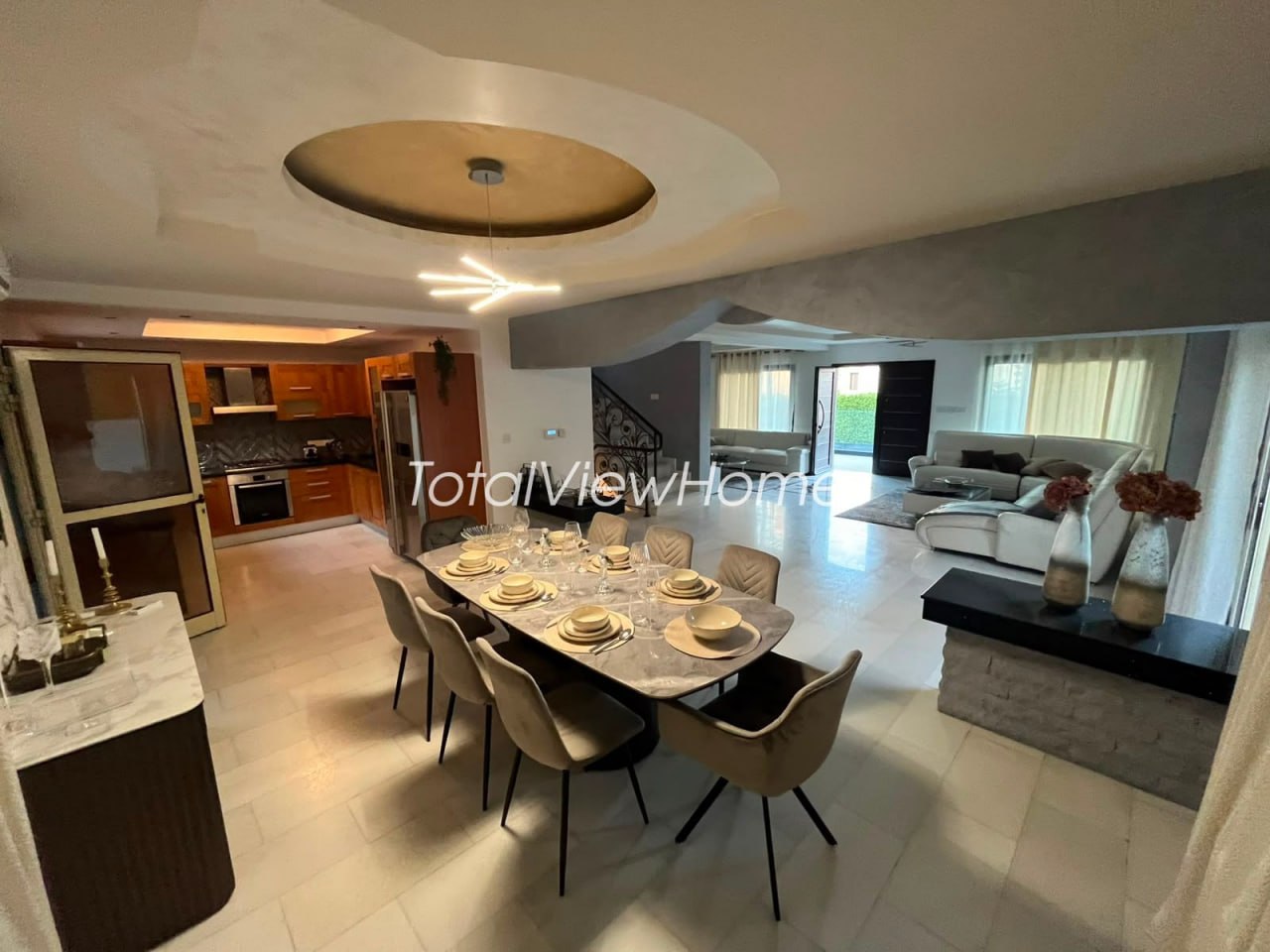 Villa, 7 bedrooms — 9