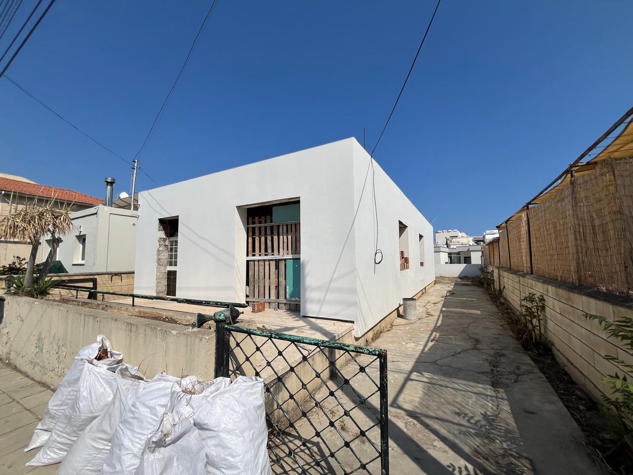 House, 3 bedrooms — 4