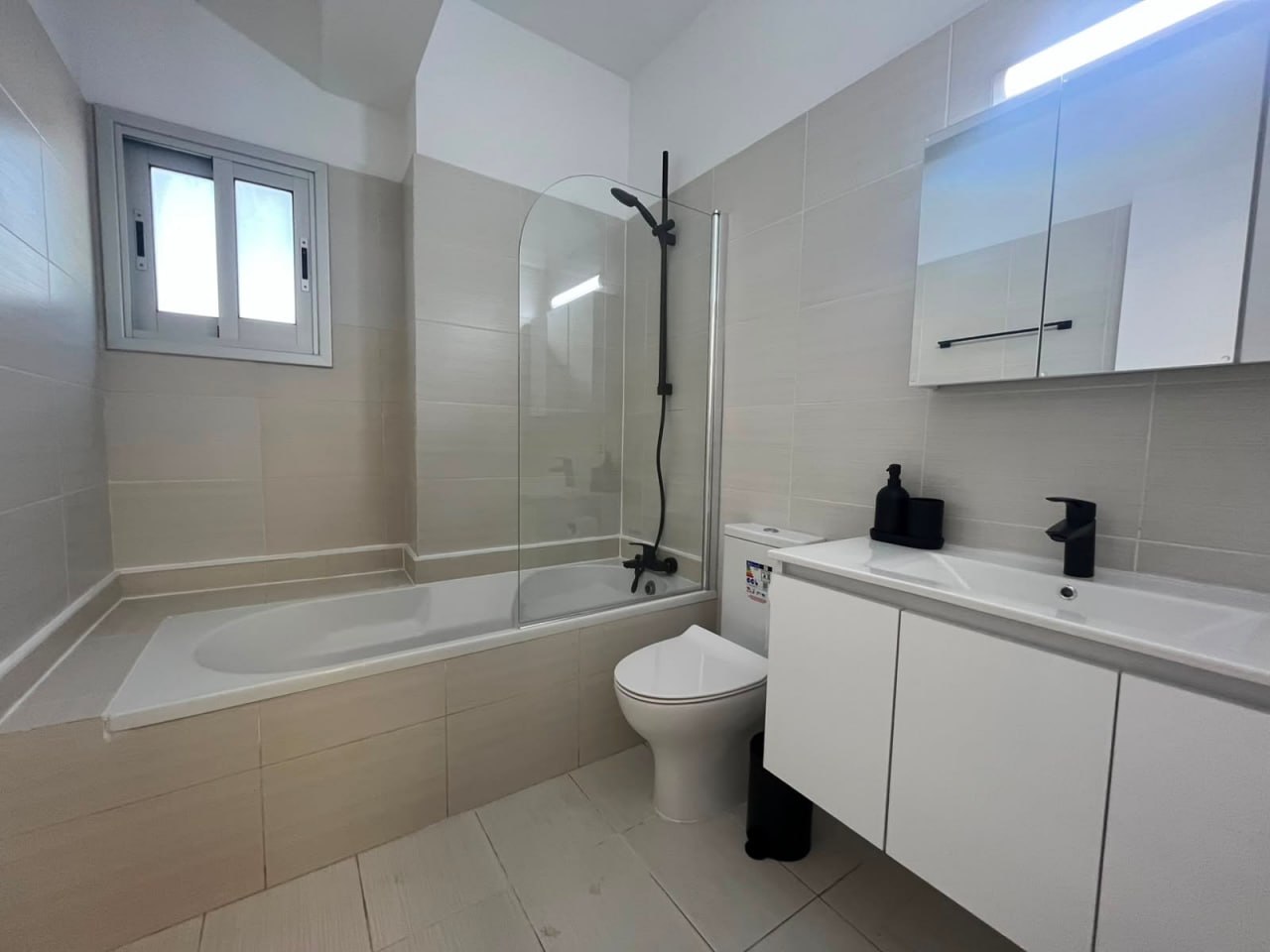 Apartment, 2 bedrooms — 4